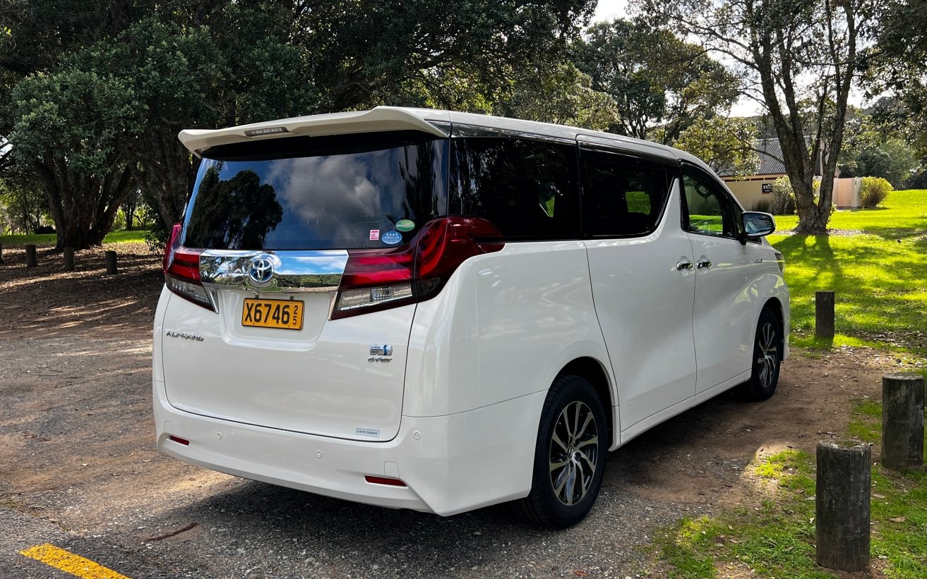 
								2017 Toyota Alphard 2.5P Hybrid 4WD 5Dr Wagon – Excellent Condition| 4.0 Auction Grade full									