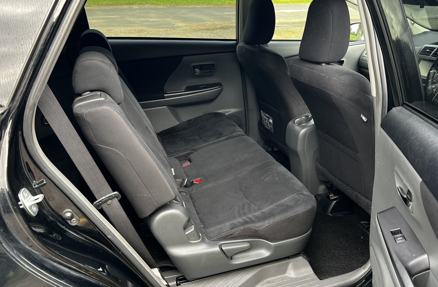 
										2014 Toyota Prius 1.8L Petrol Hybrid Alpha S 7 Seats S  -SOLD full									
