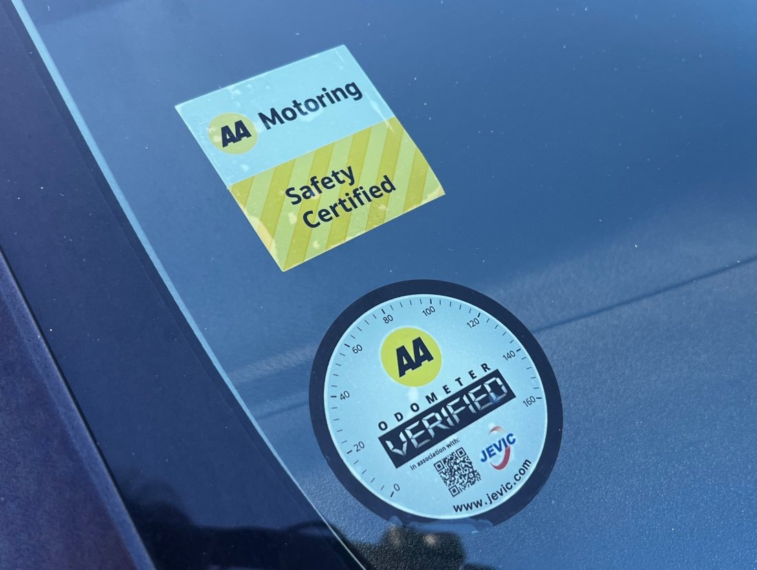 
								2015 Toyota Sienta Hybrid G 6 seats Auction Grade: 4.0  -SOLD full									