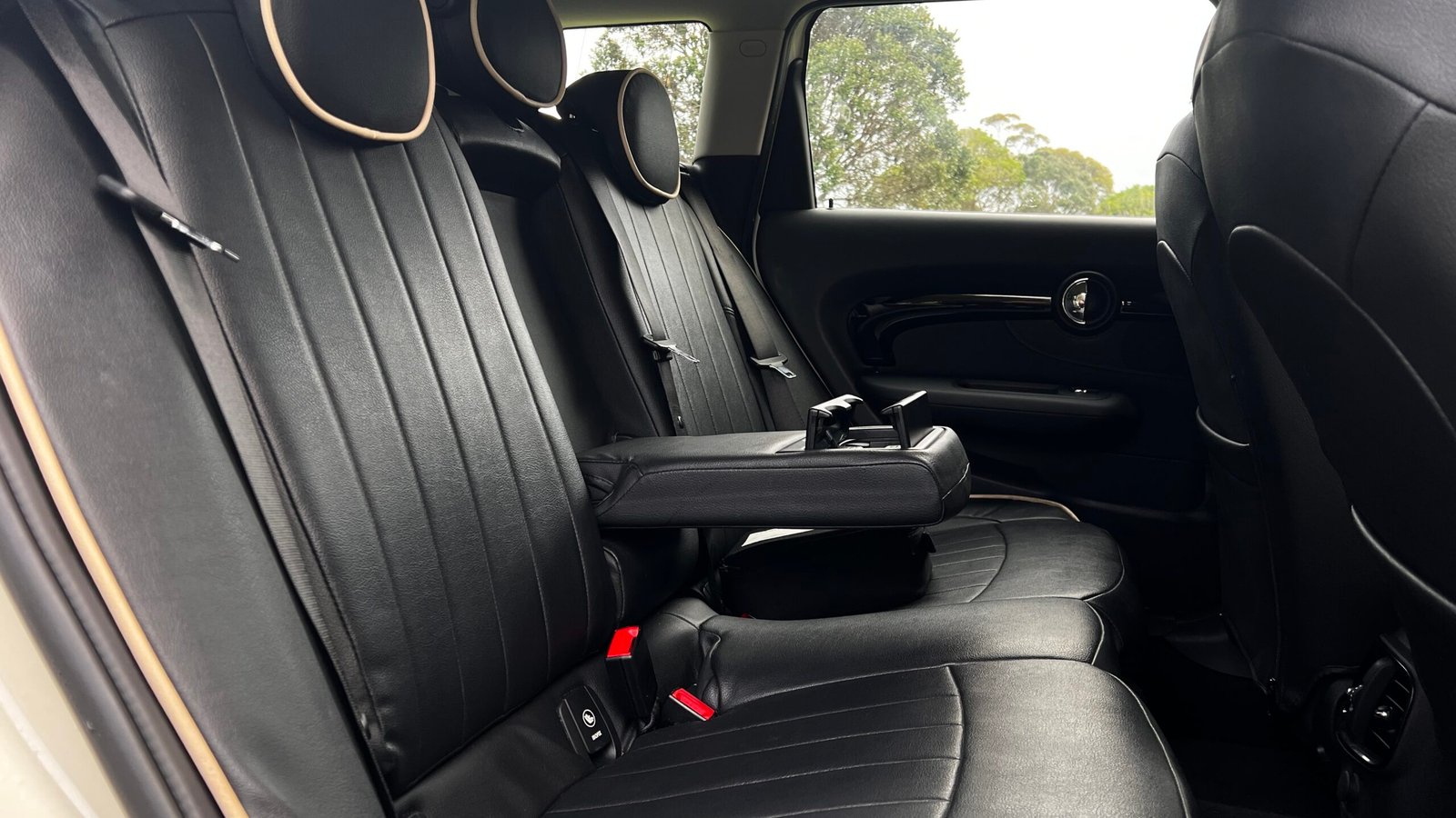 
								2016 MINI Clubman Cooper S DBA-L20 2.0T – Classic B48 Engine, Powerful Performance & Practical Space 高配高分好车低价 full									